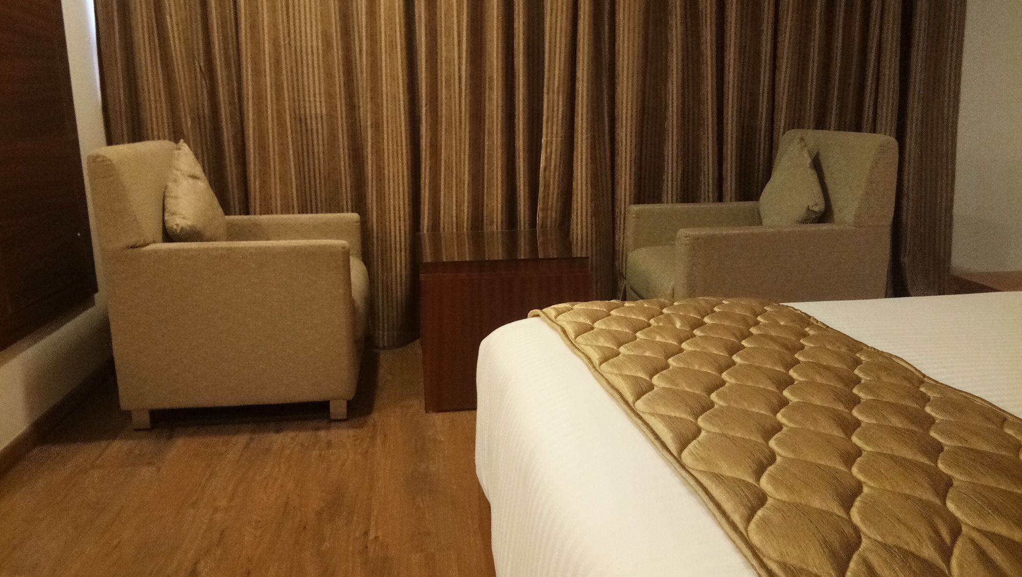 Hotel Karthika Park Kazhakuttam Kültér fotó